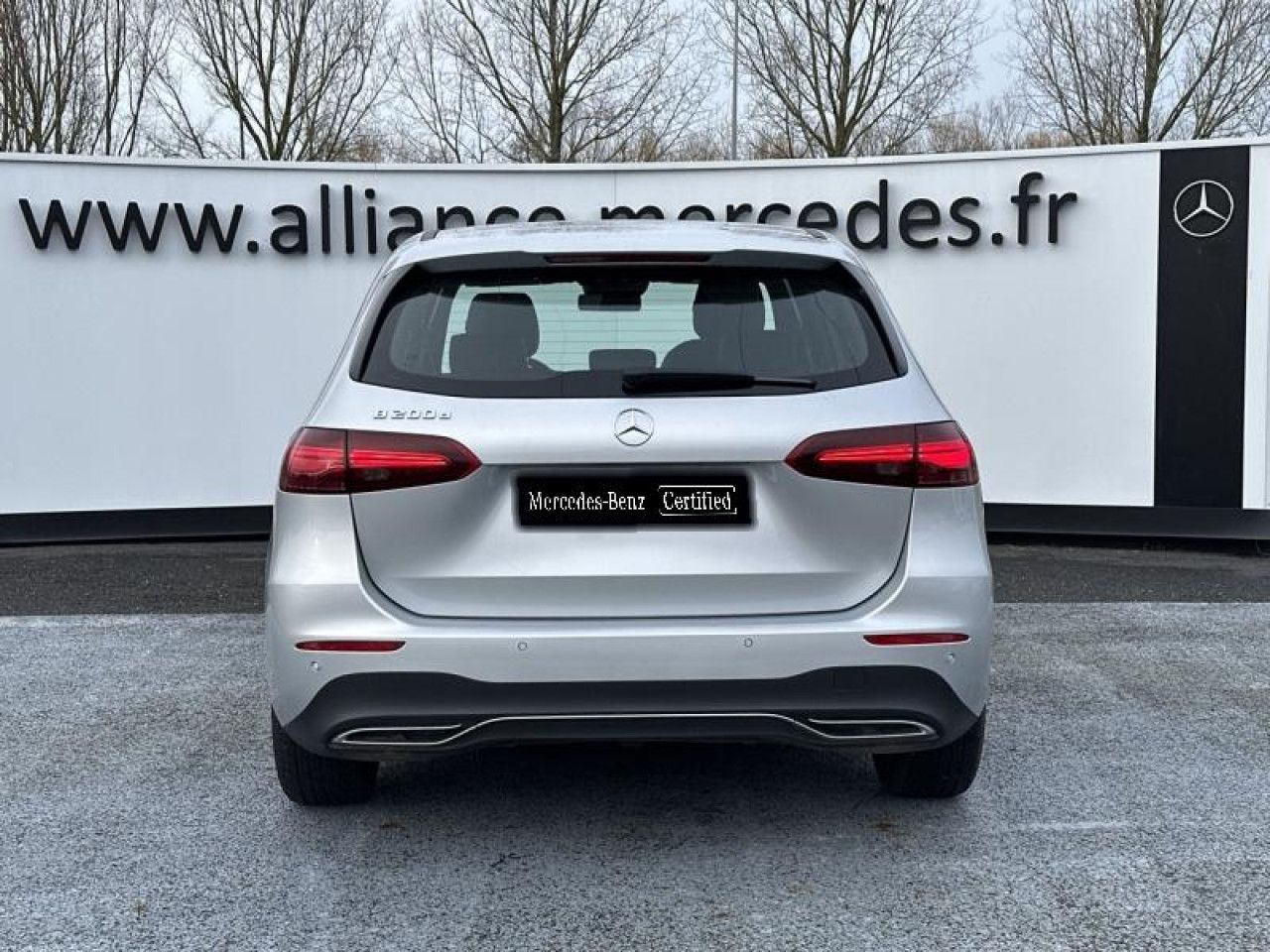 Photo du v&eacute;hicule 4 / 18