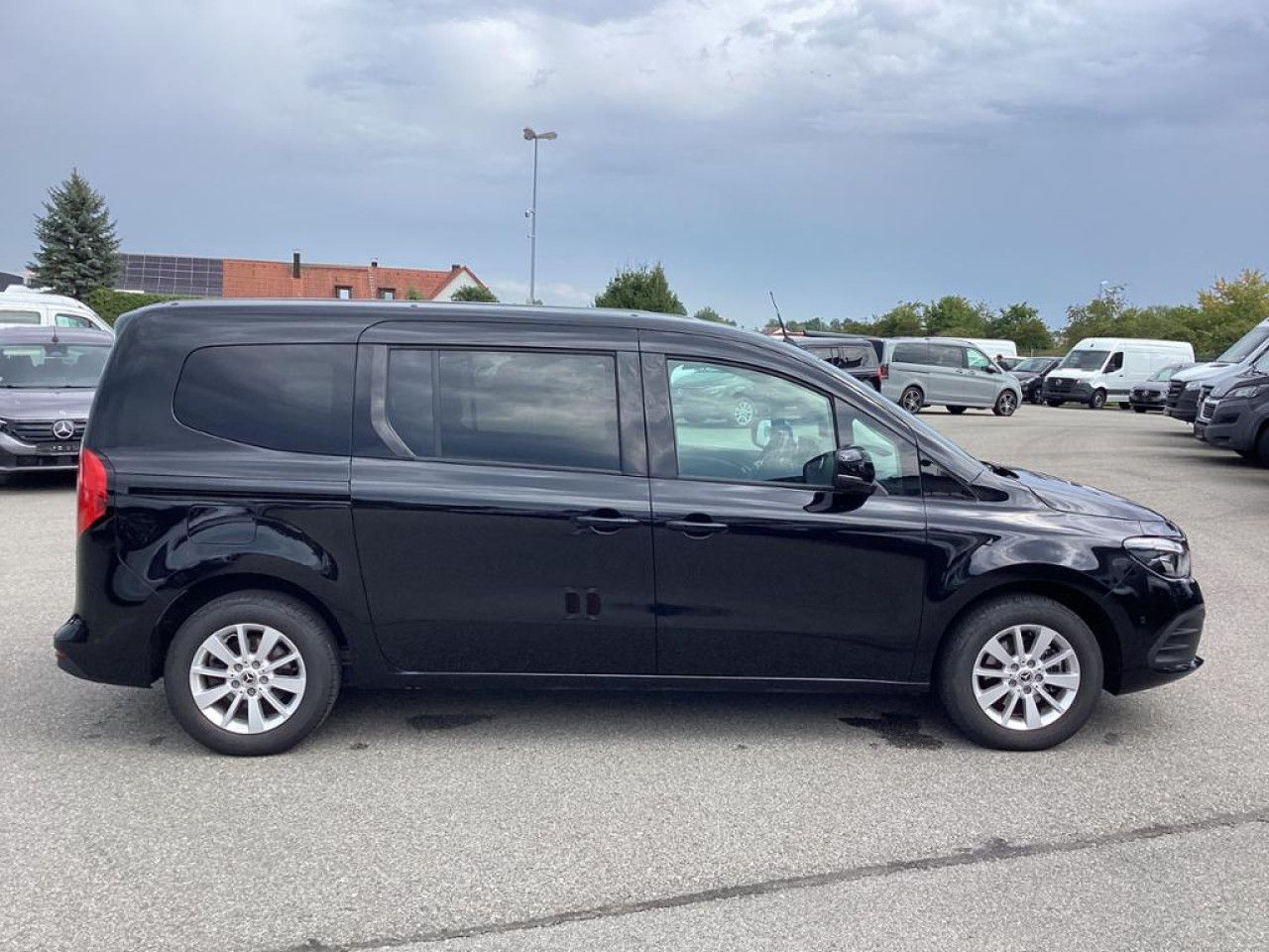 Mercedes-Benz EQT – Bild 3