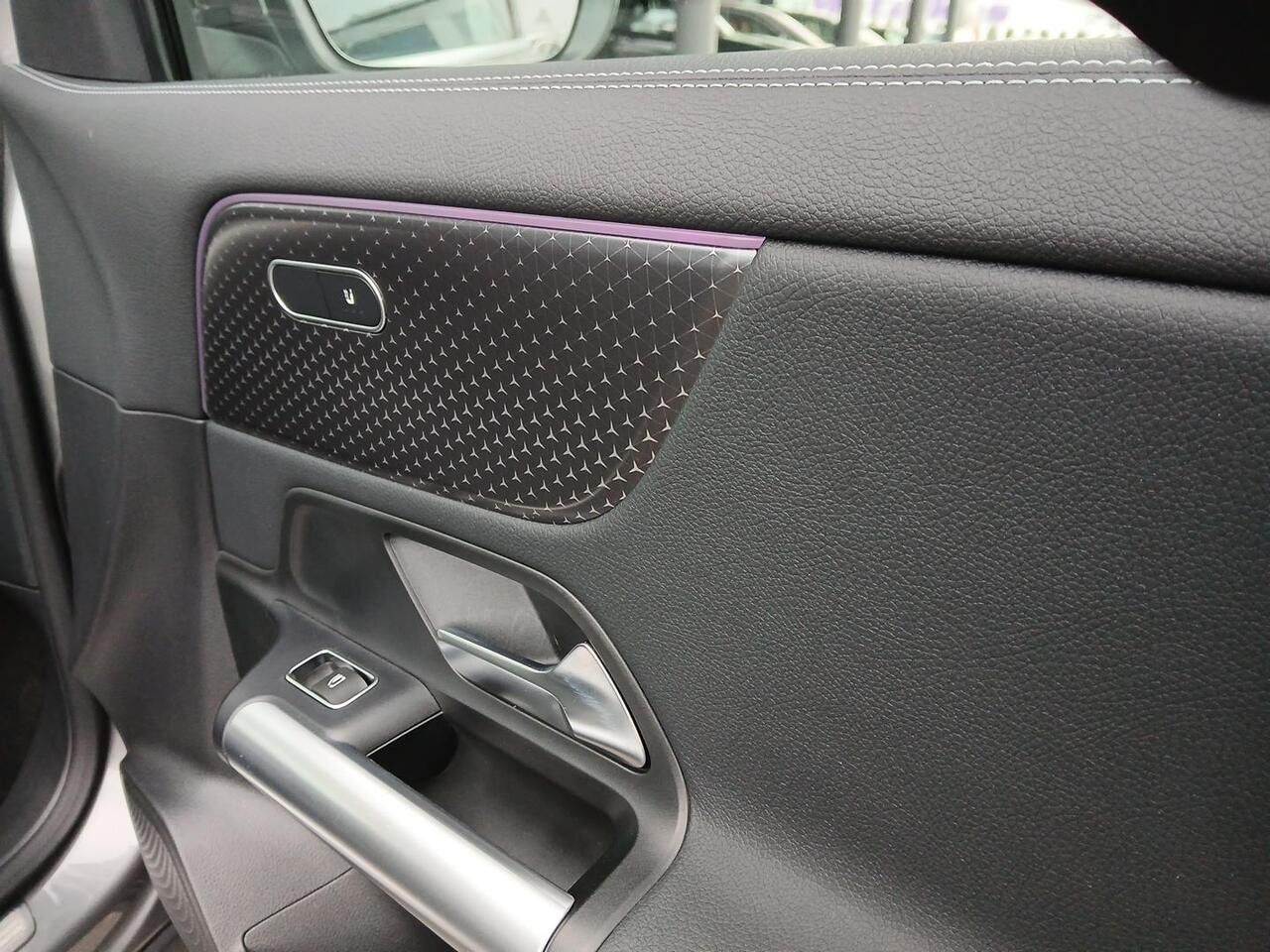 Zdjęcie pojazdu 14 / 23