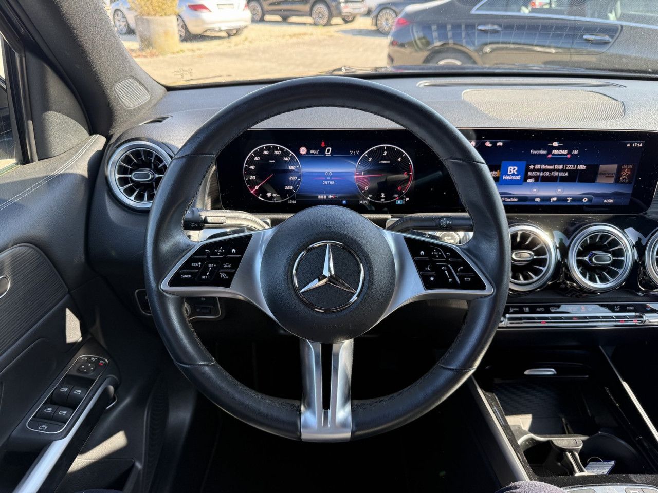 Mercedes-Benz GLB – Bild 23