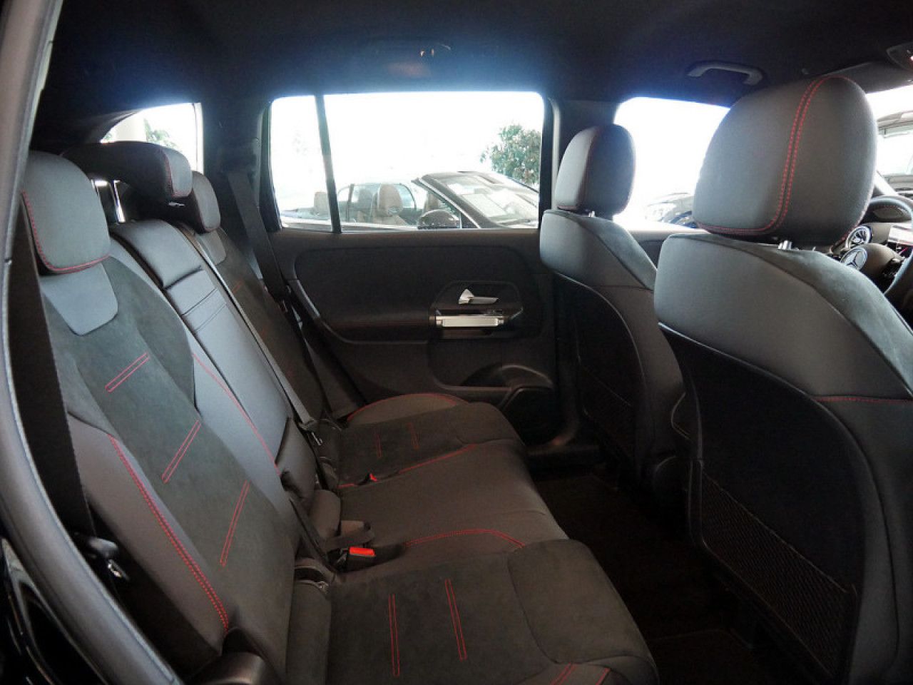 Mercedes-Benz GLB – Bild 8