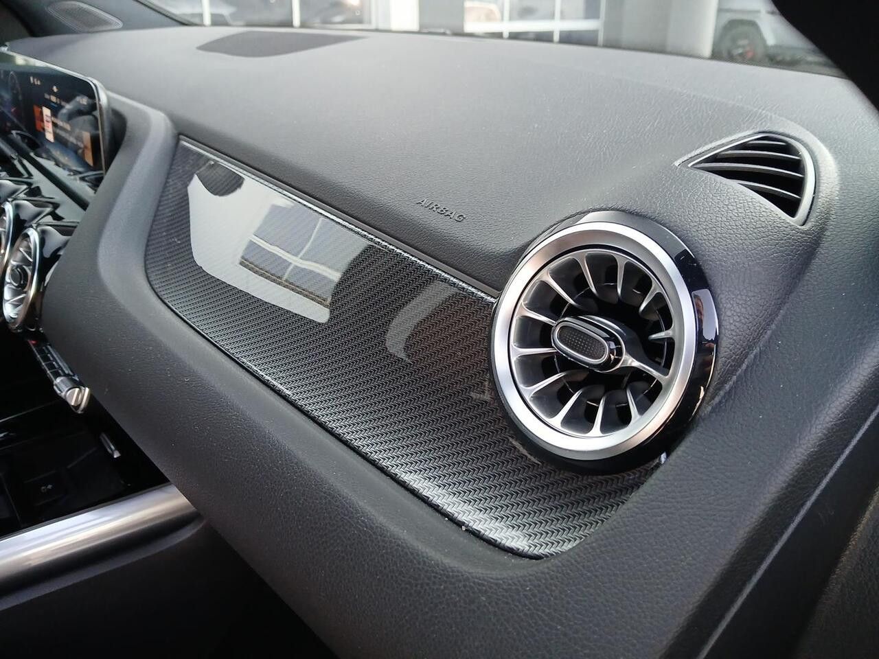 Zdjęcie pojazdu 16 / 24