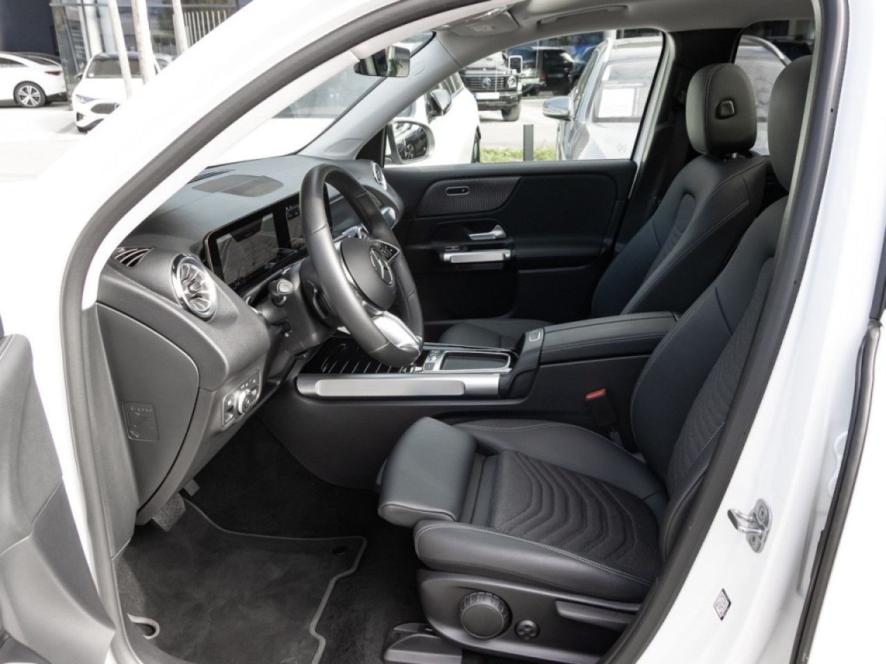 Mercedes-Benz EQB – Bild 17
