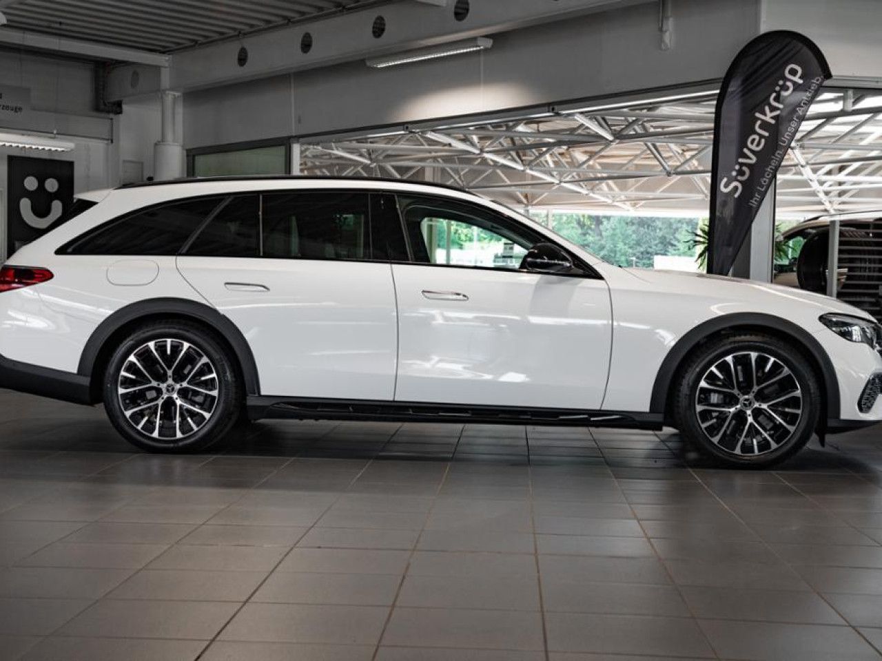 Mercedes-Benz E-Klasse – Bild 2