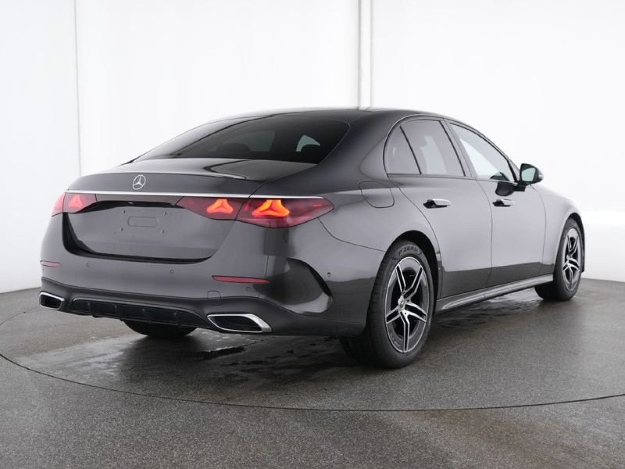 Mercedes-Benz E-Klasse – Bild 2