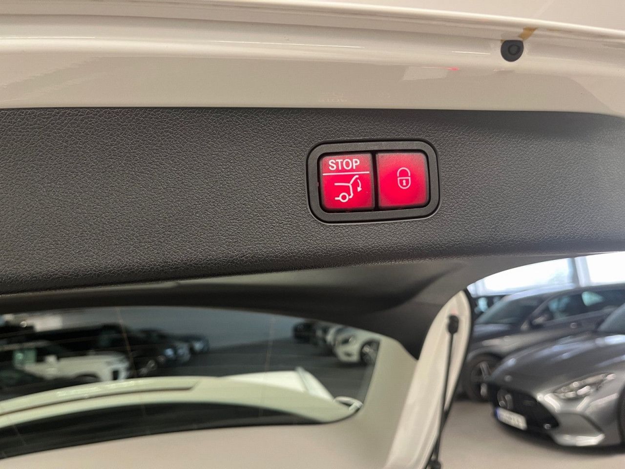 Mercedes-Benz E-Klasse – Bild 16