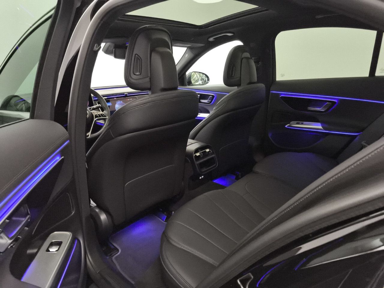 Mercedes-Benz E-Klasse – Bild 20