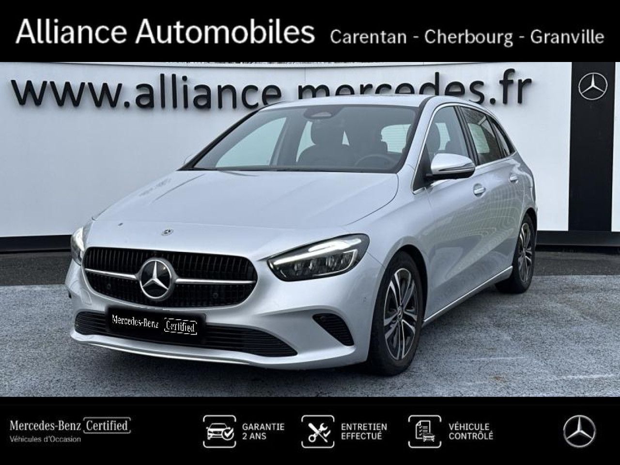 Photo du v&eacute;hicule 1 / 18