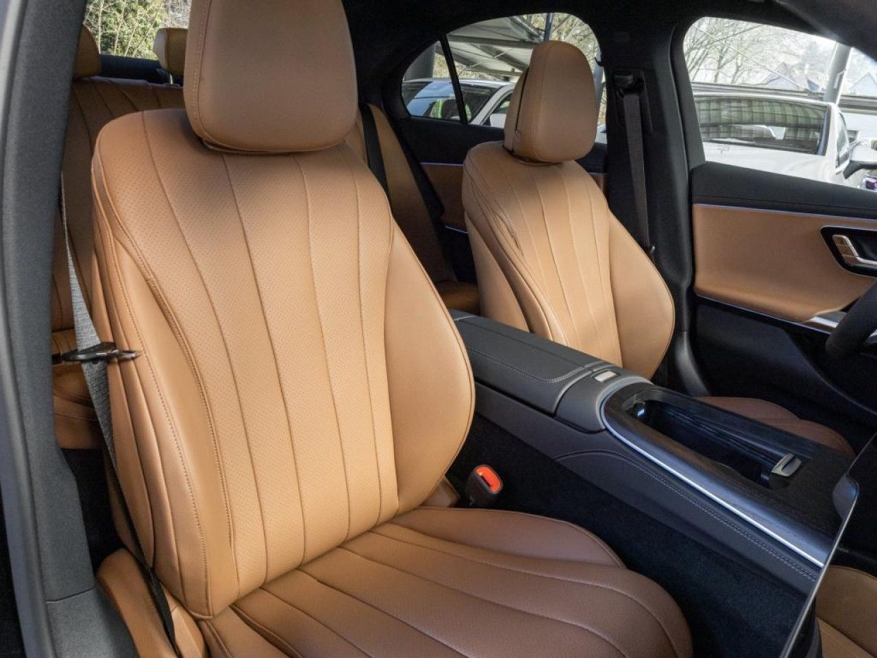 Mercedes-Benz E-Klasse – Bild 6