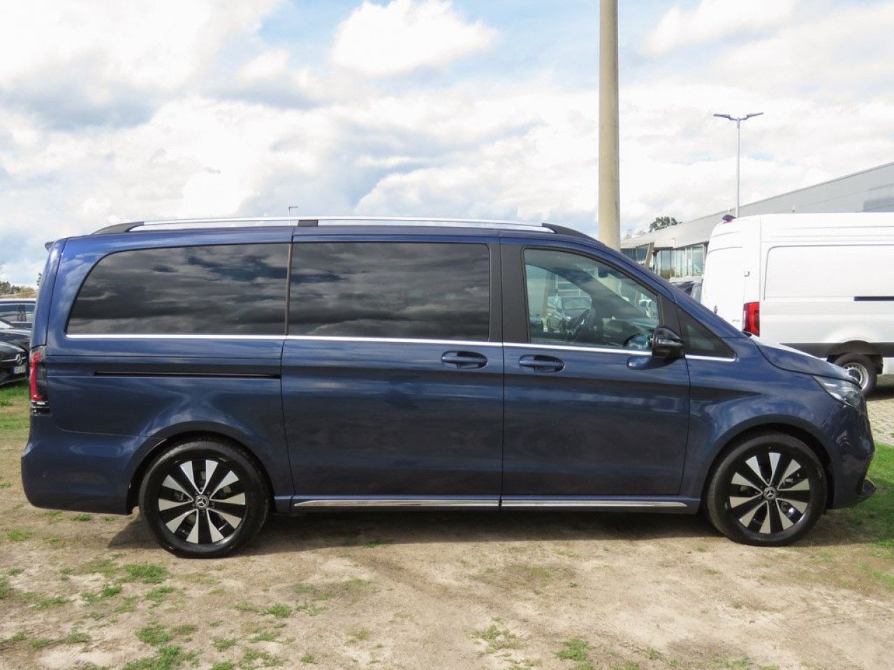 Mercedes-Benz EQV – Bild 4