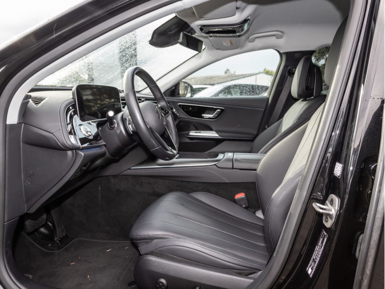 Mercedes-Benz E-Klasse – Bild 9