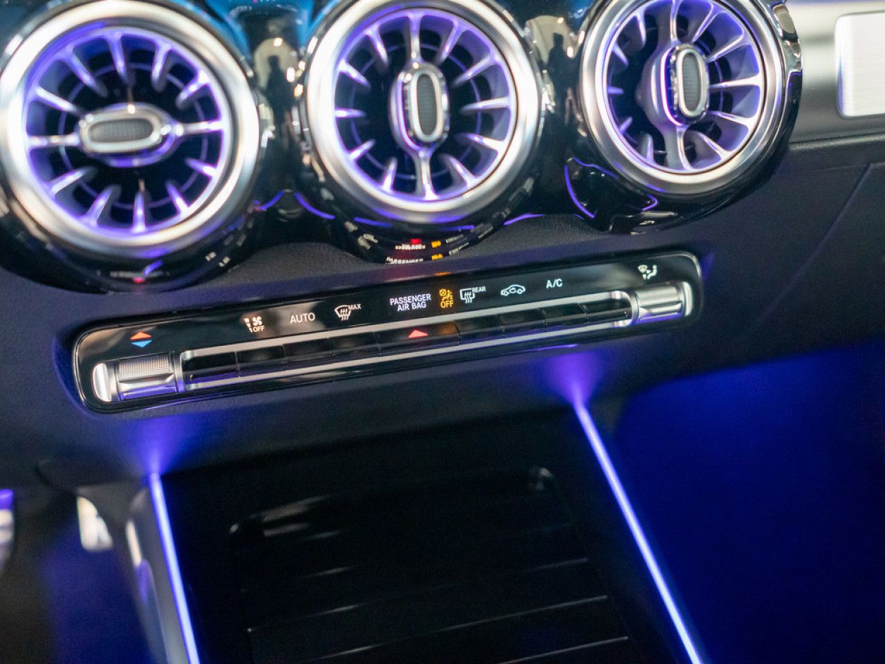 Mercedes-Benz GLB – Bild 11