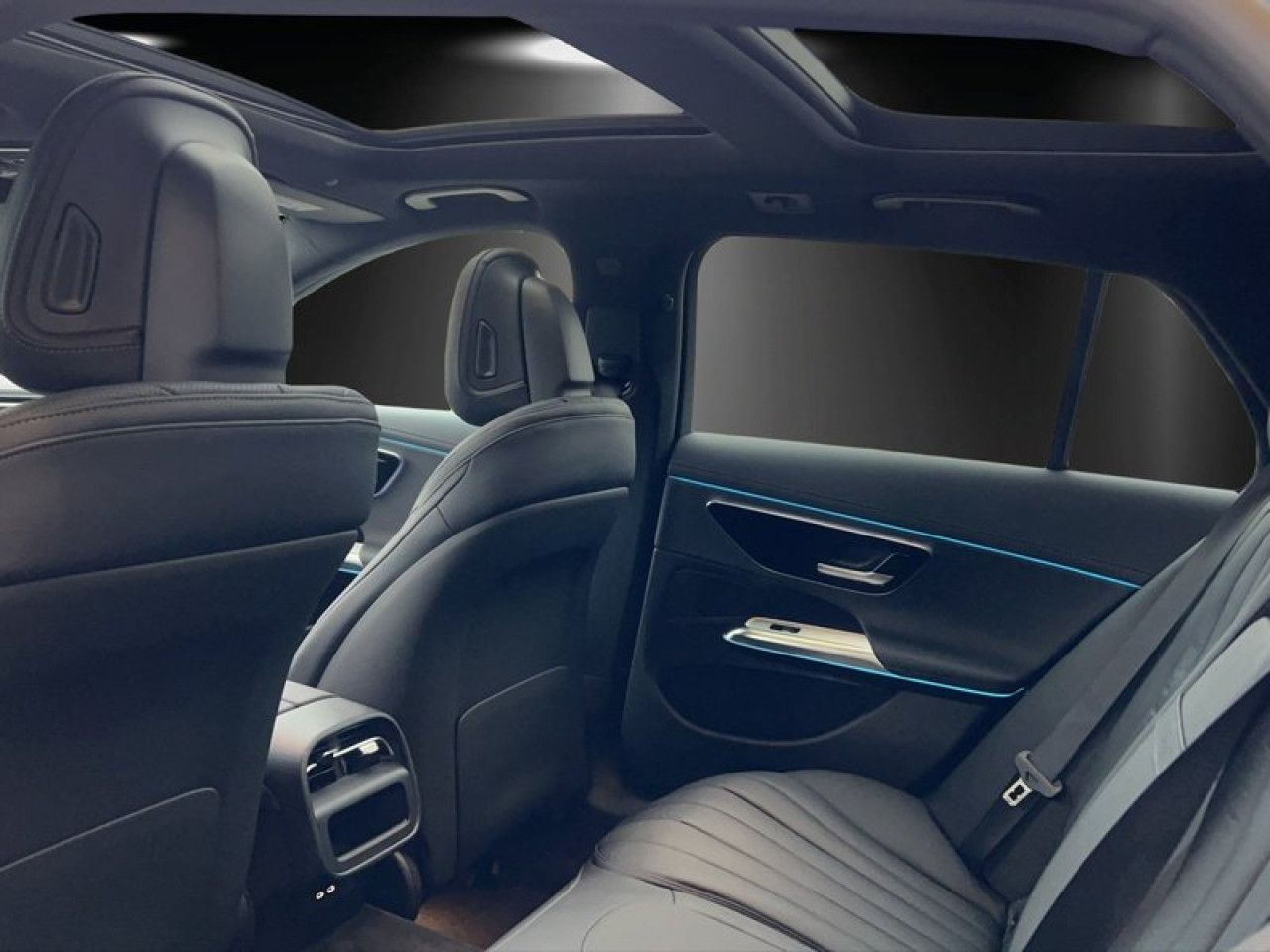 Mercedes-Benz E-Klasse – Bild 13