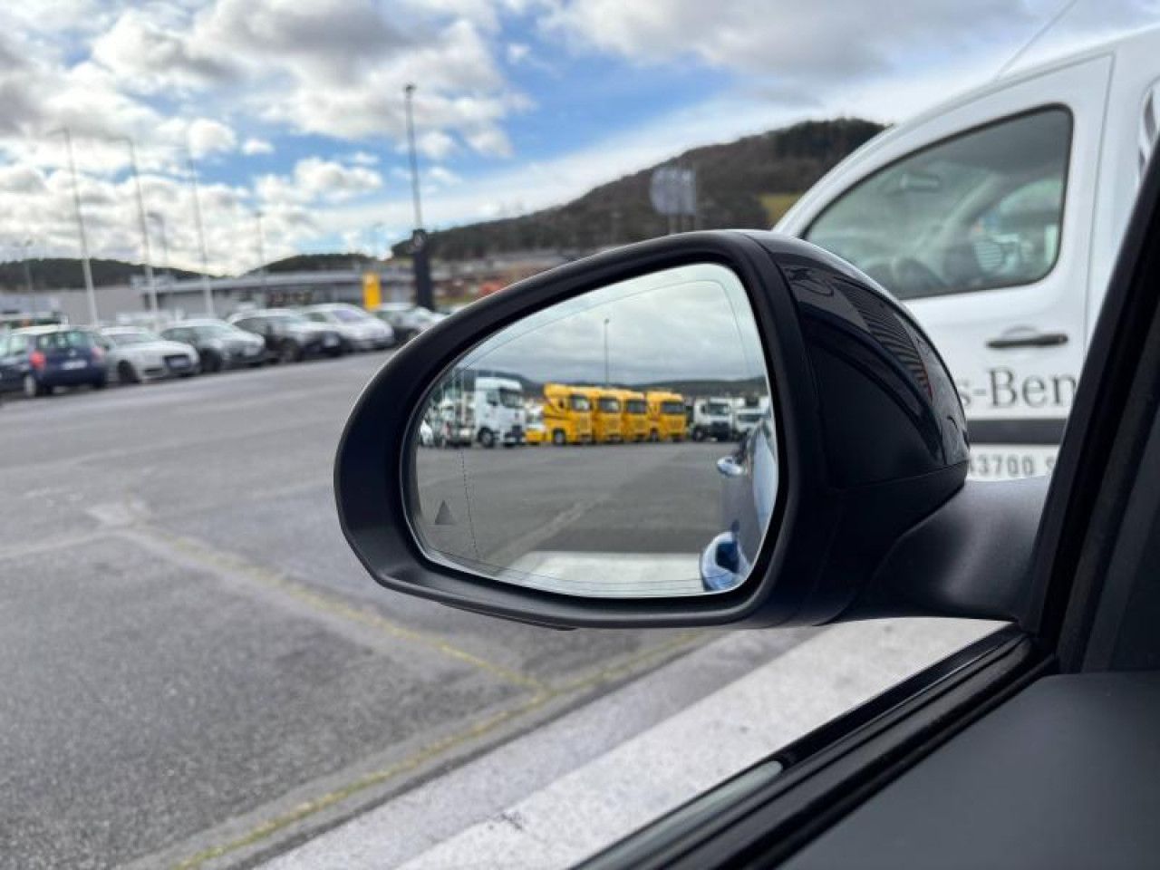 Photo du v&eacute;hicule 13 / 16