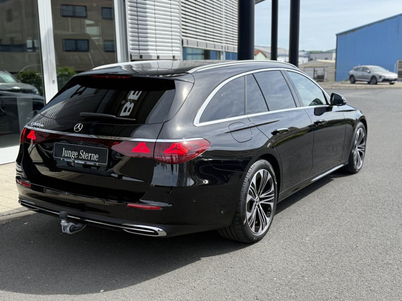 Mercedes-Benz E-Klasse – Bild 8
