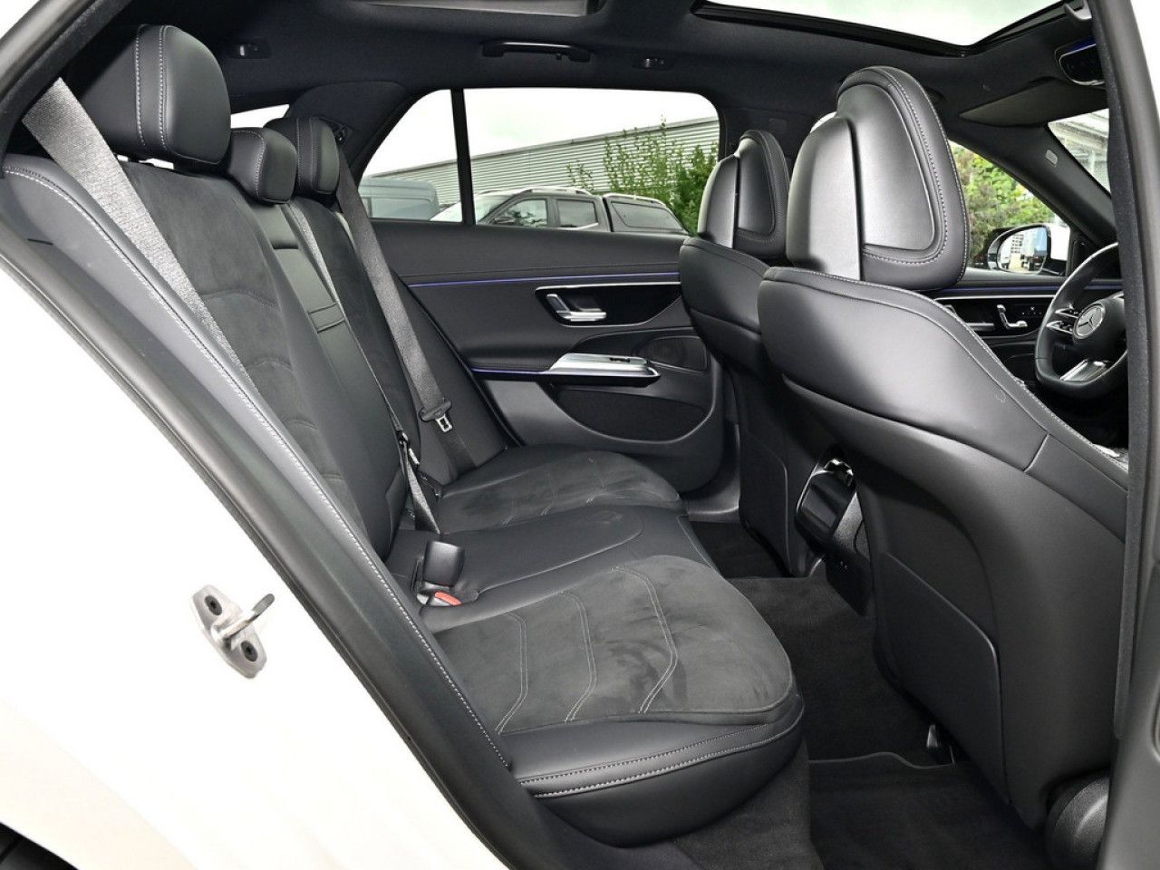 Mercedes-Benz E-Klasse – Bild 6
