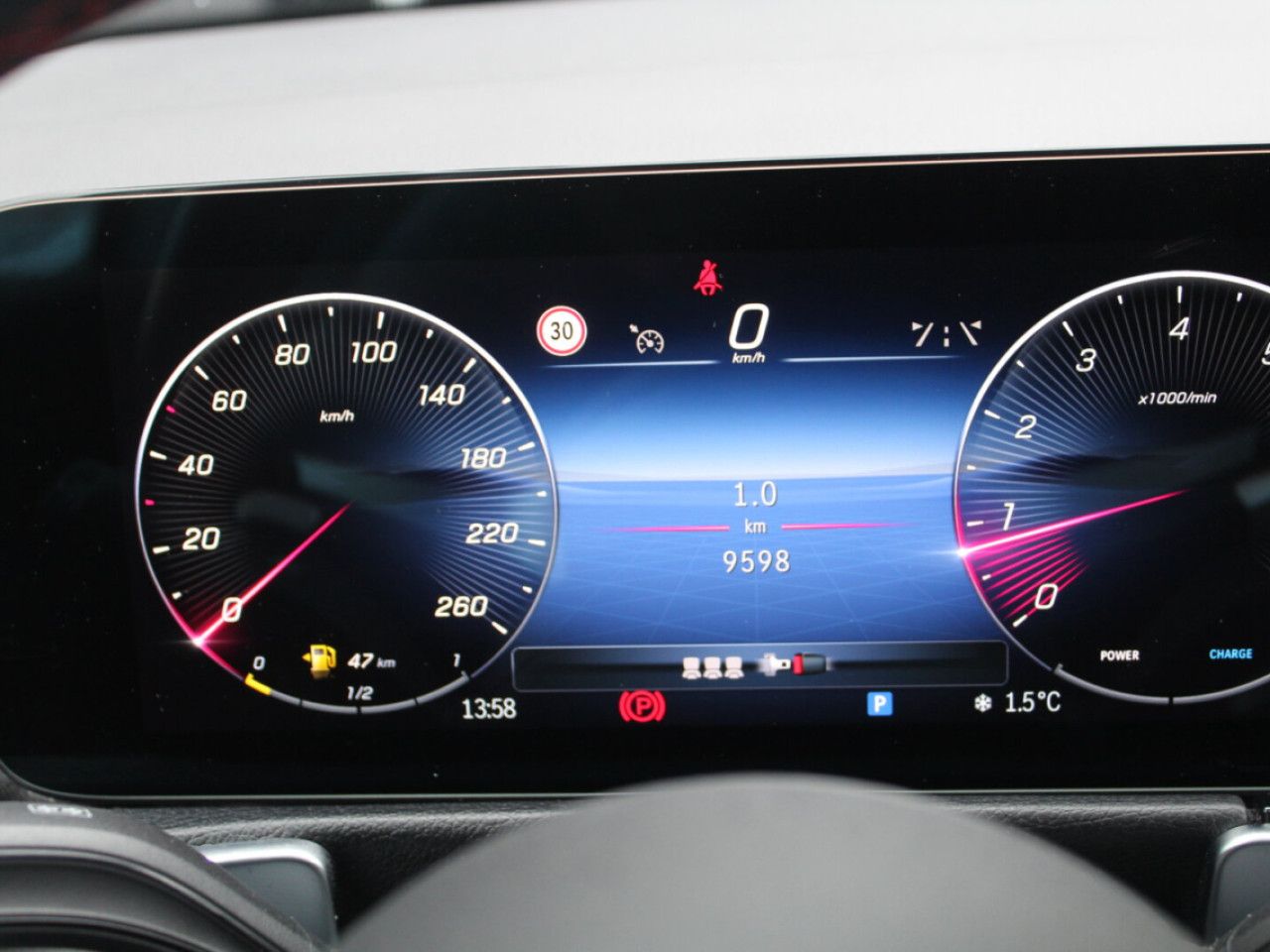 Mercedes-Benz GLB – Bild 13