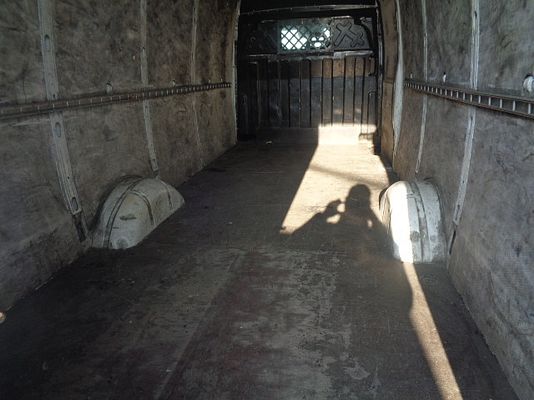 Vehicle image 6 / 11