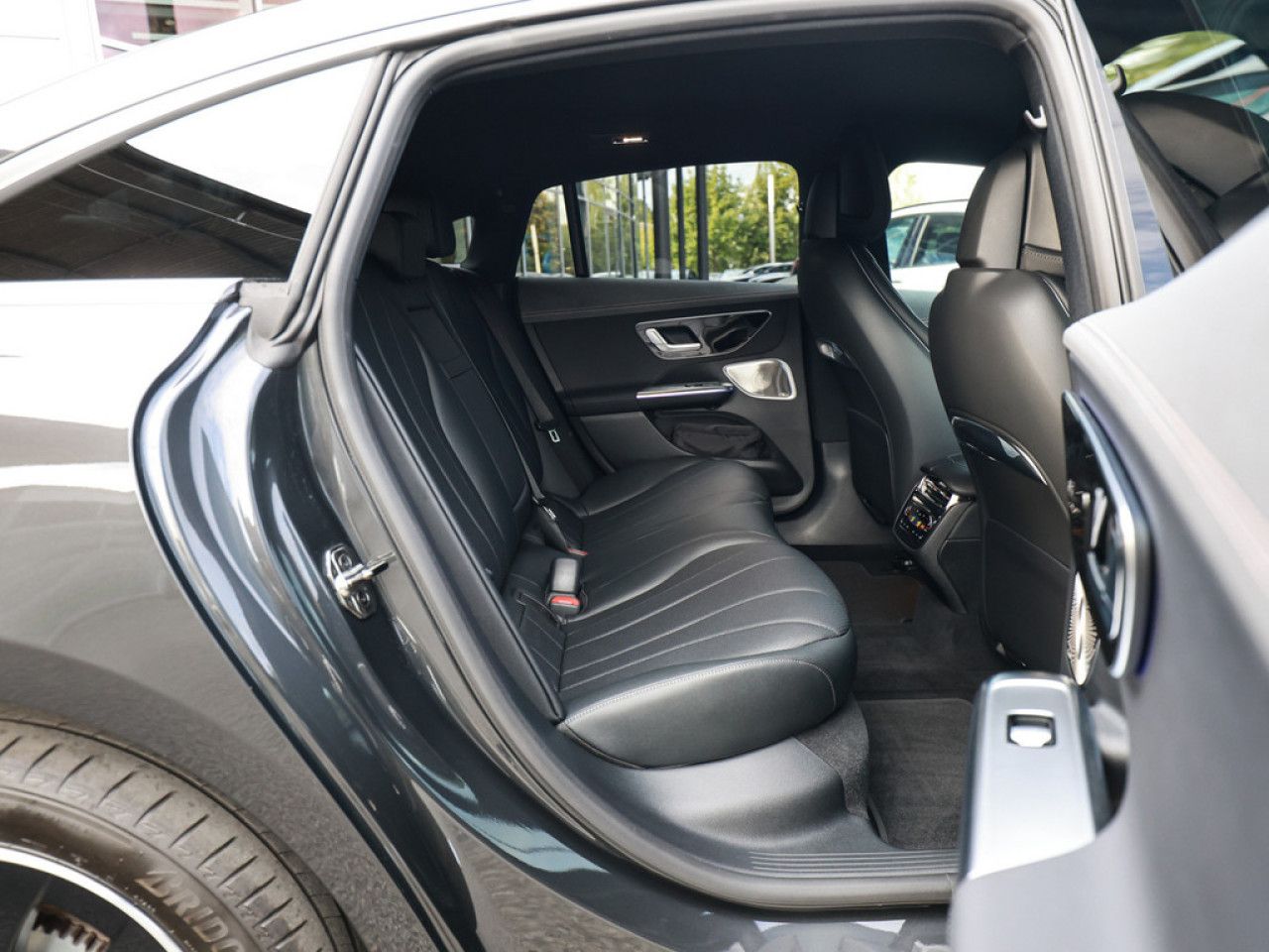Mercedes-Benz EQE – Bild 7