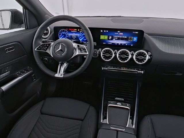 Mercedes-Benz EQA 300