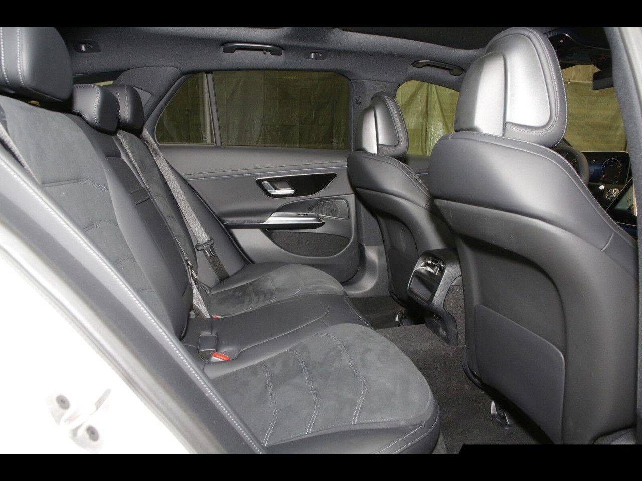 Mercedes-Benz E-Klasse – Bild 9