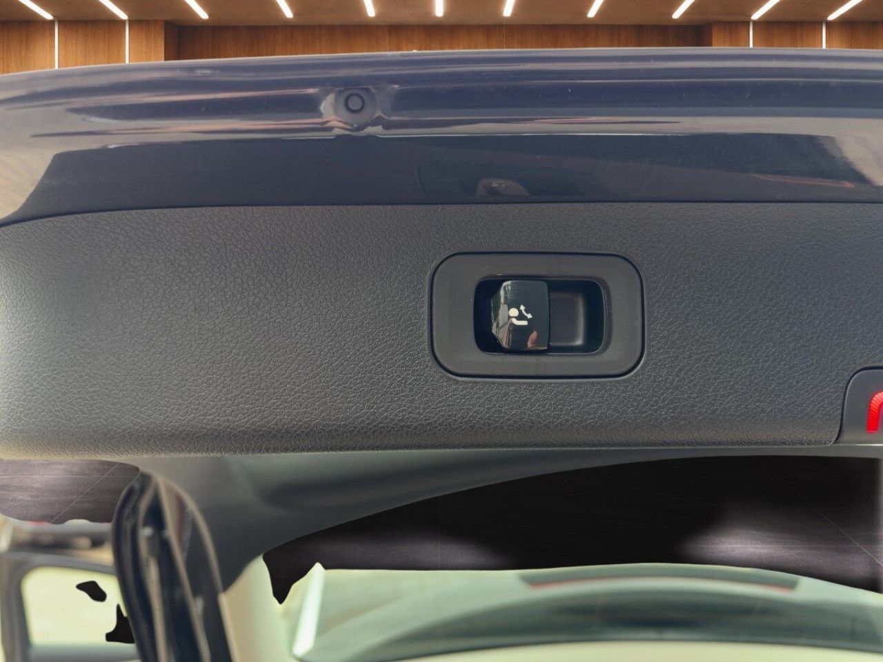 Mercedes-Benz E-Klasse – Bild 16