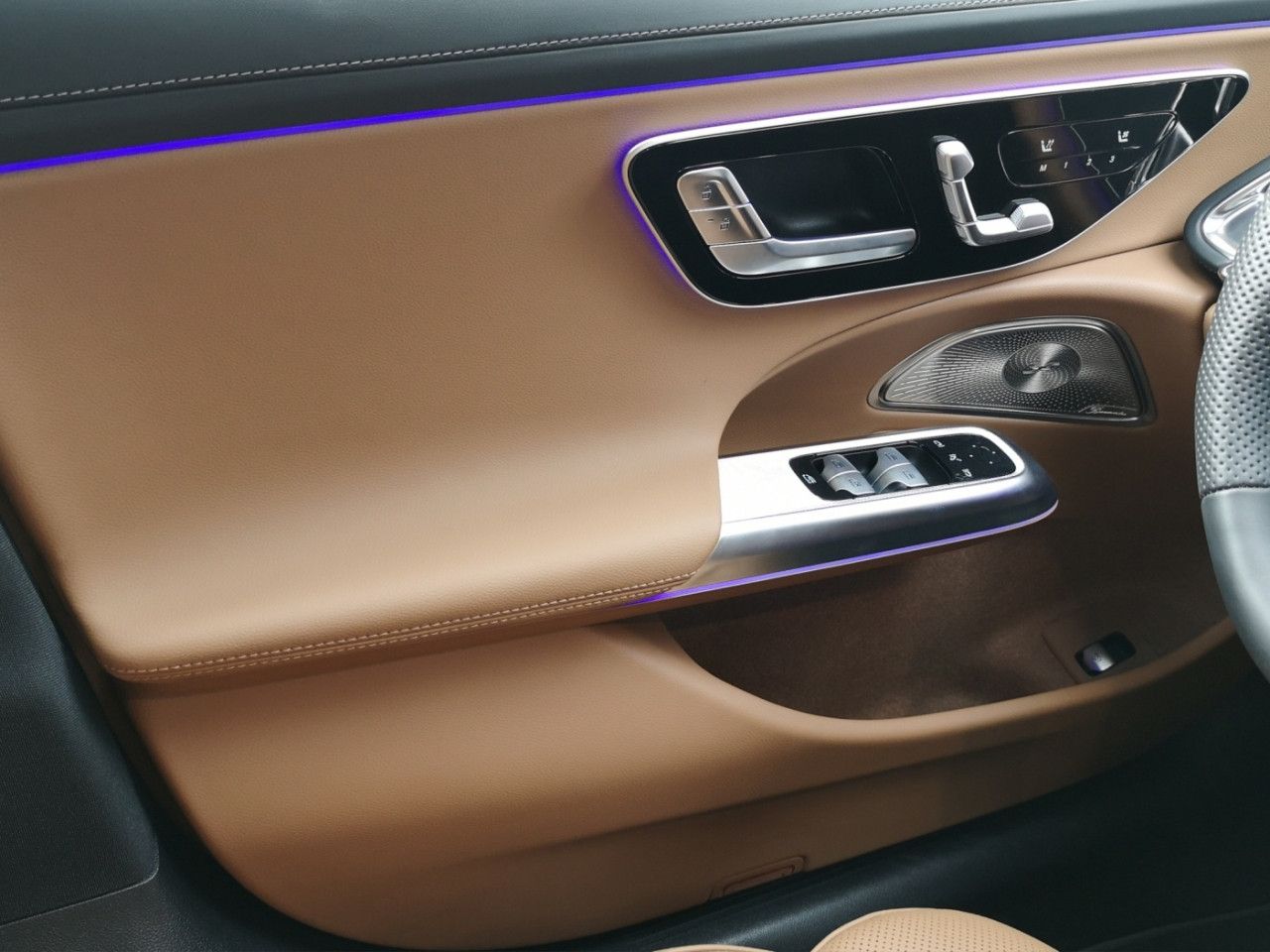 Mercedes-Benz E-Klasse – Bild 17