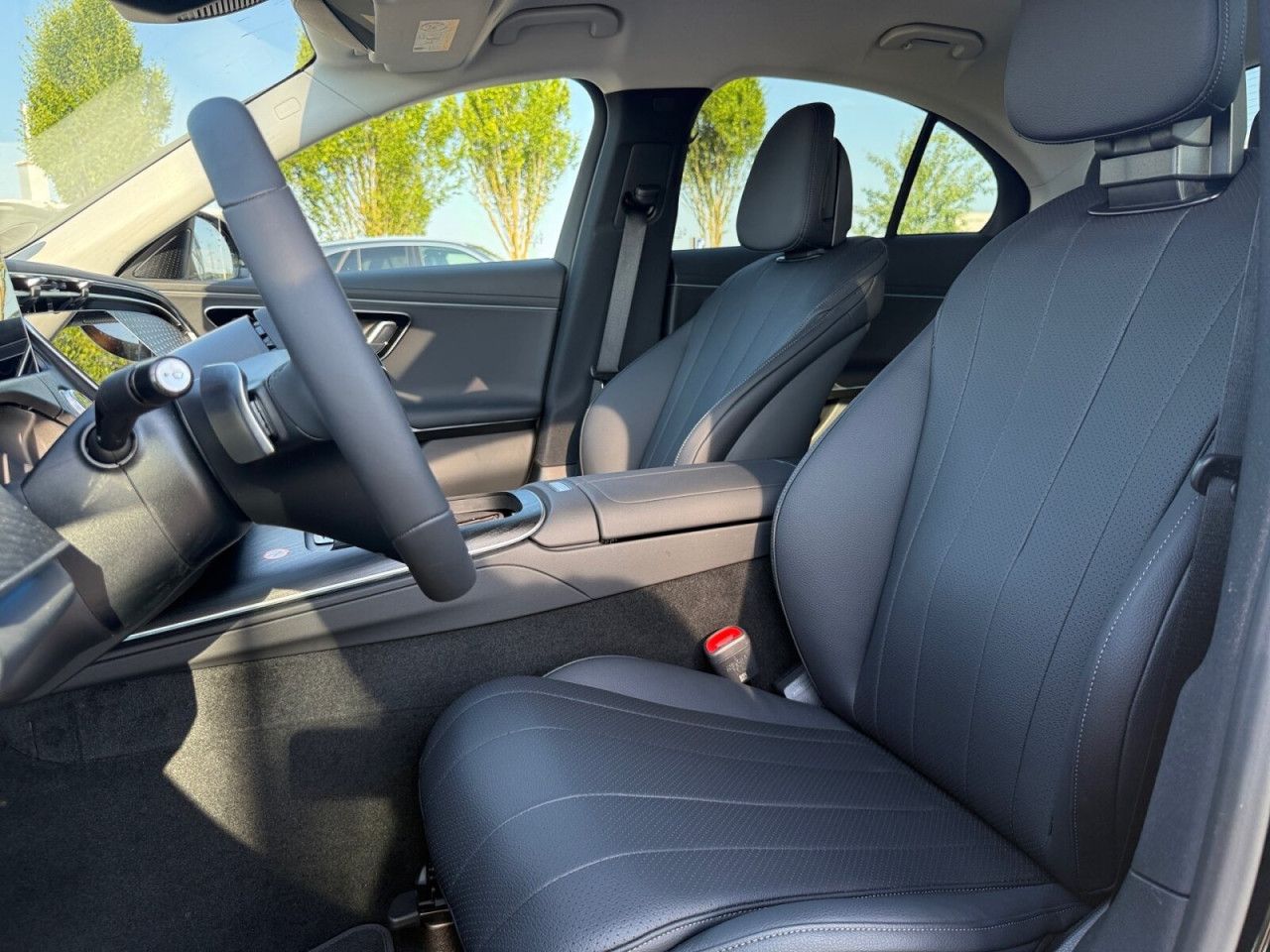 Mercedes-Benz E-Klasse – Bild 14