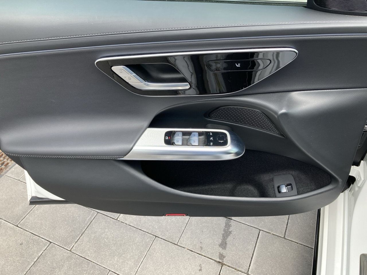 Mercedes-Benz E-Klasse – Bild 8