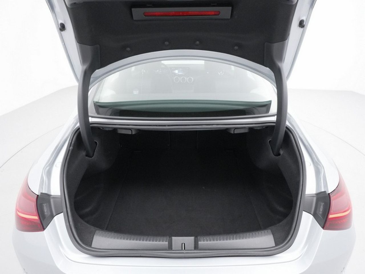 Imagem do veículo 4 / 18