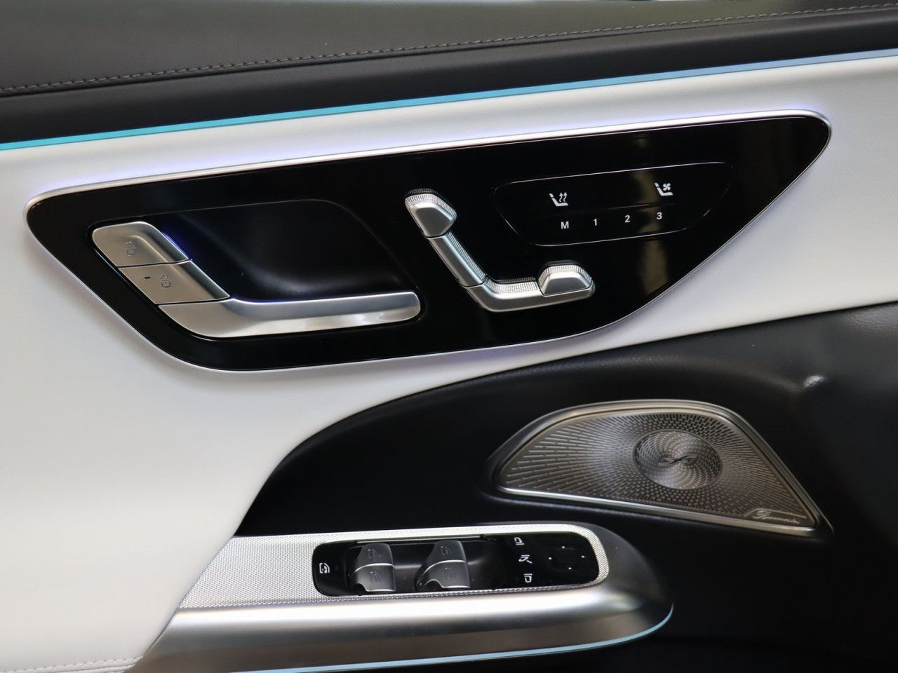 Mercedes-Benz E-Klasse – Bild 16