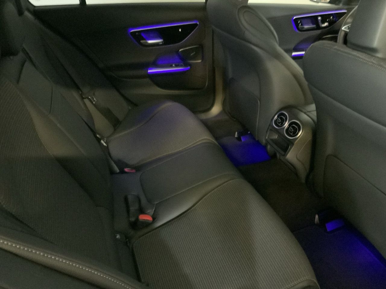 Mercedes-Benz C-Klasse – Bild 15