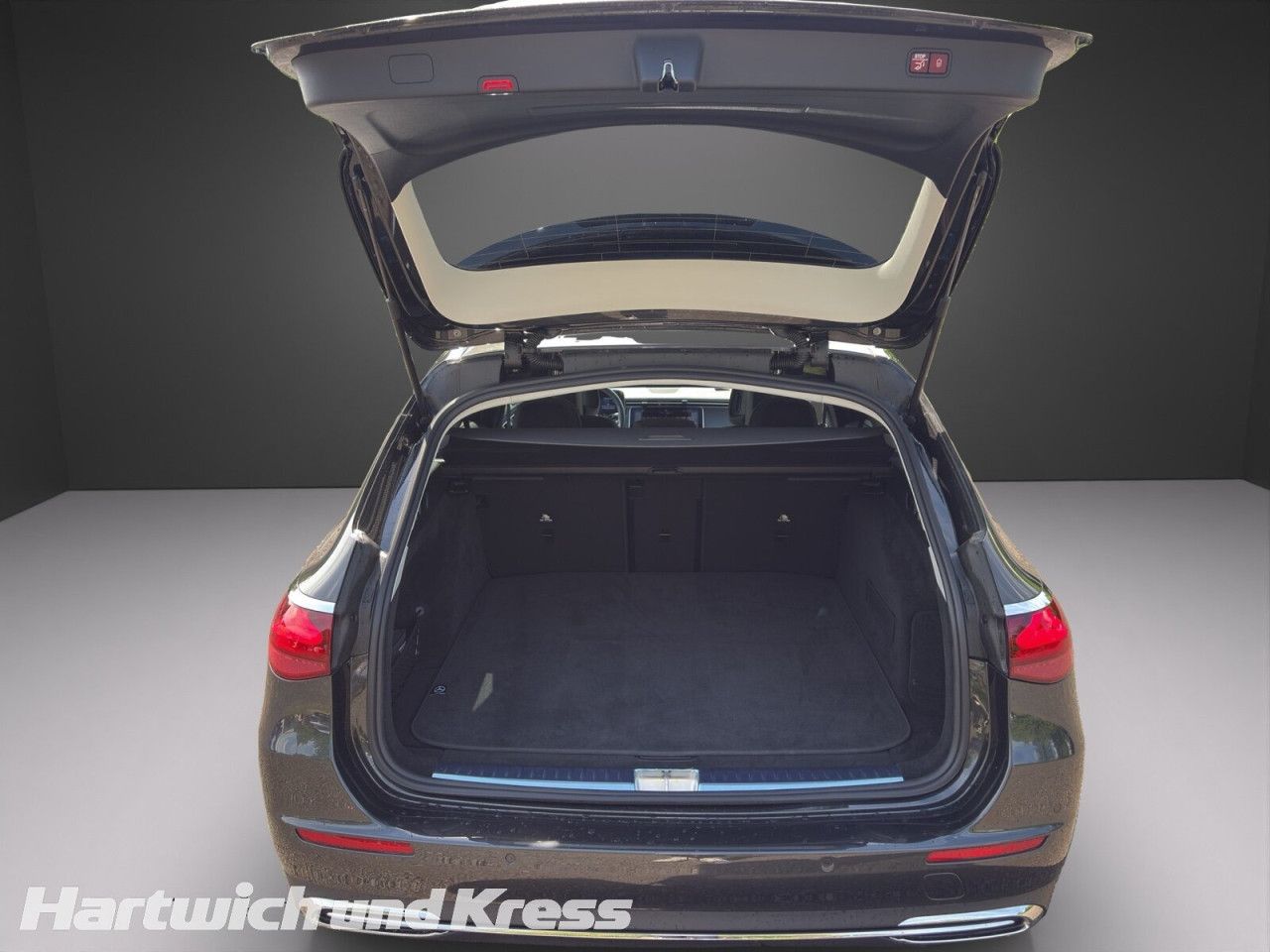 Mercedes-Benz E-Klasse – Bild 10