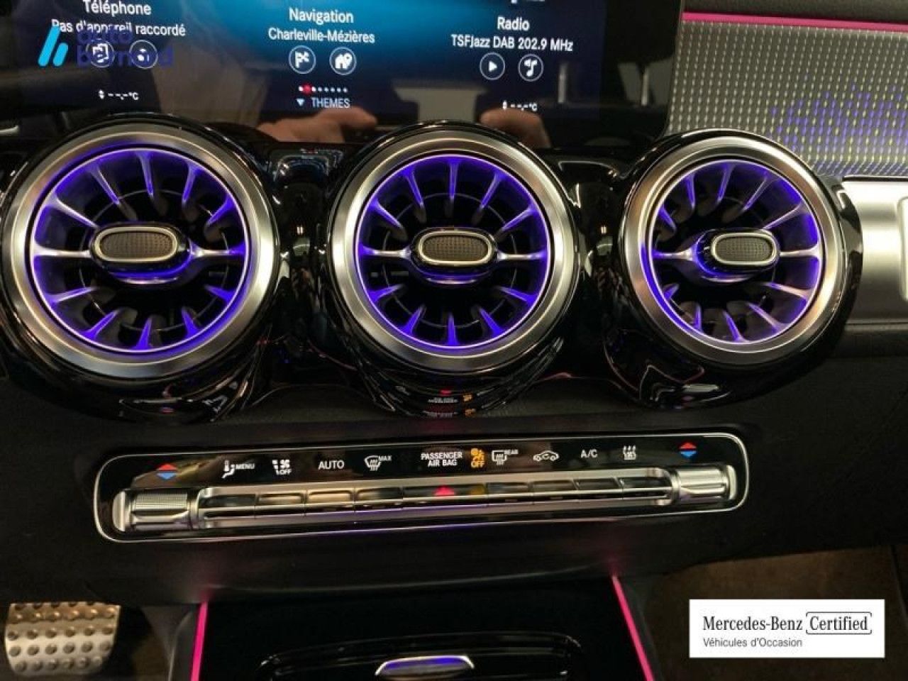 Photo du v&eacute;hicule 15 / 18