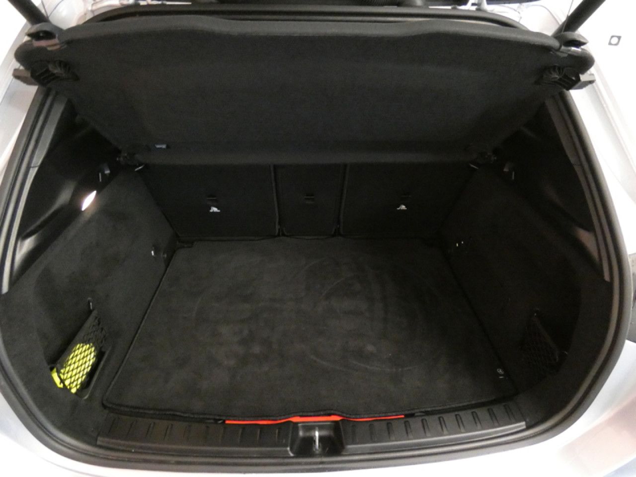 Photo du v&eacute;hicule 10 / 18