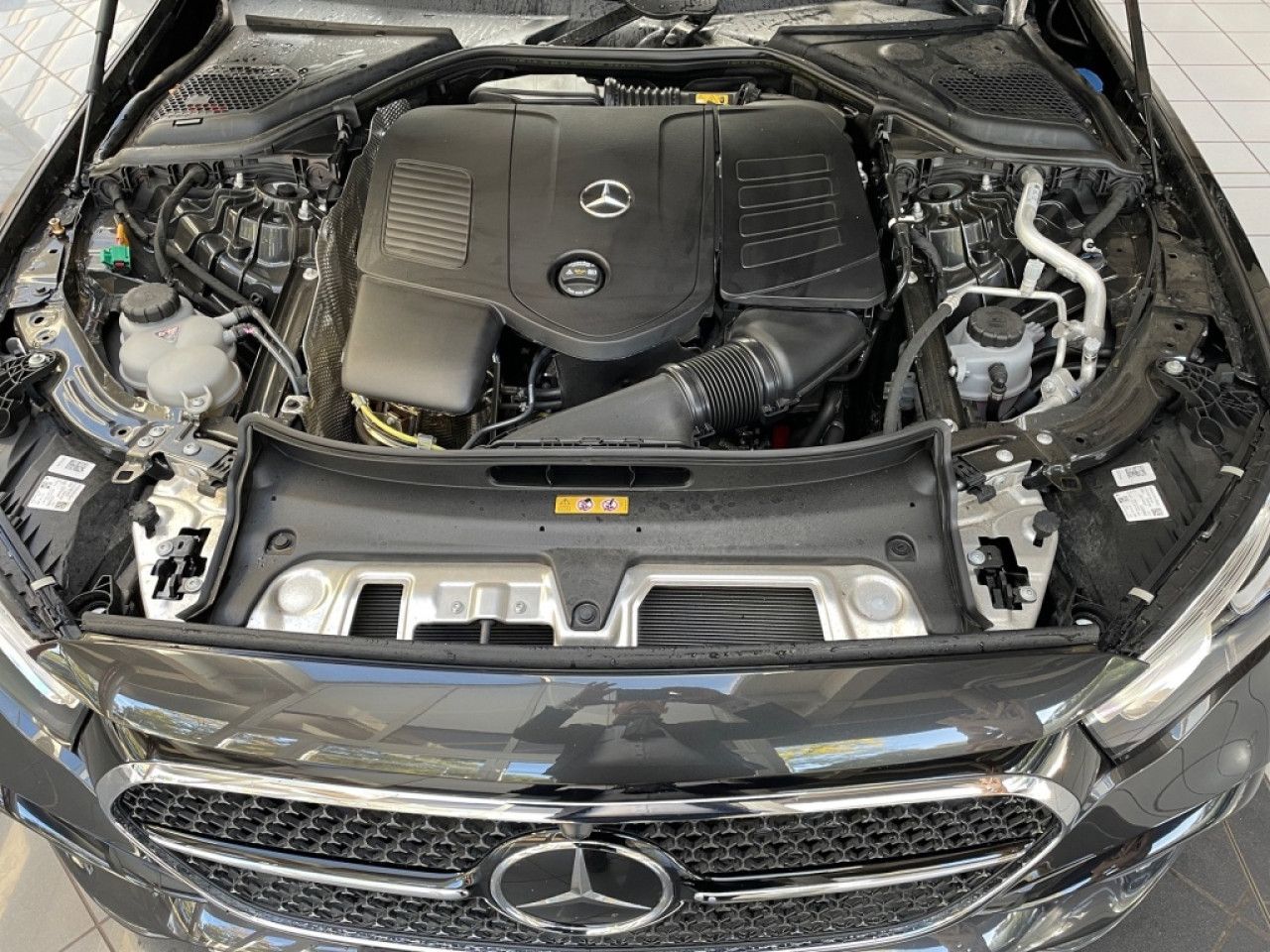 Mercedes-Benz E-Klasse – Bild 5
