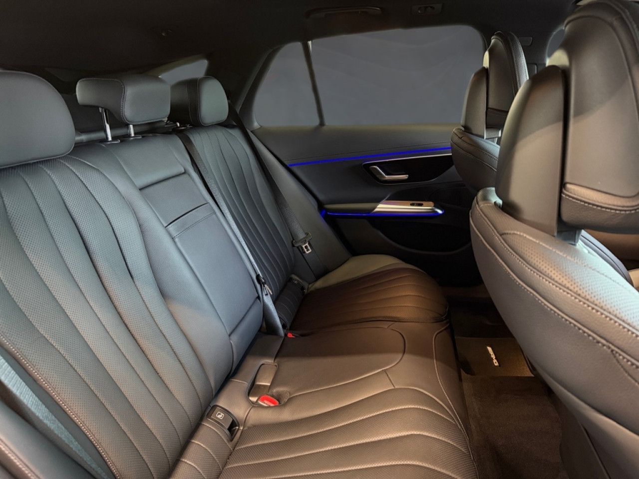 Mercedes-Benz E-Klasse – Bild 10
