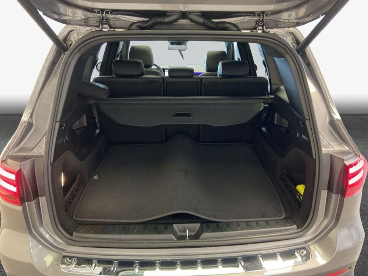 Mercedes-Benz GLB – Bild 8