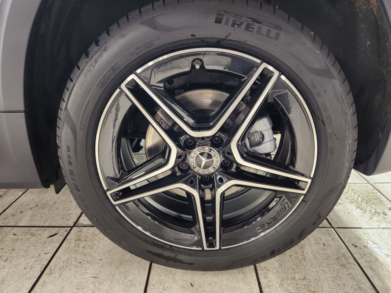 Photo du v&eacute;hicule 9 / 16