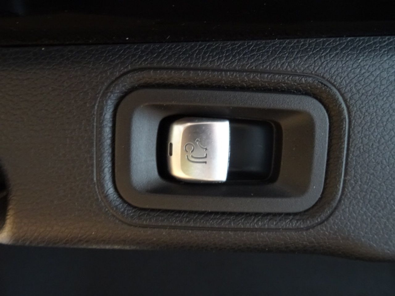 Mercedes-Benz E-Klasse – Bild 14