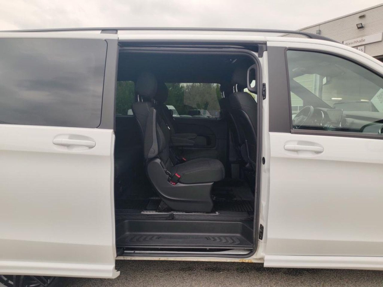 Fahrzeugbild 11 / 12