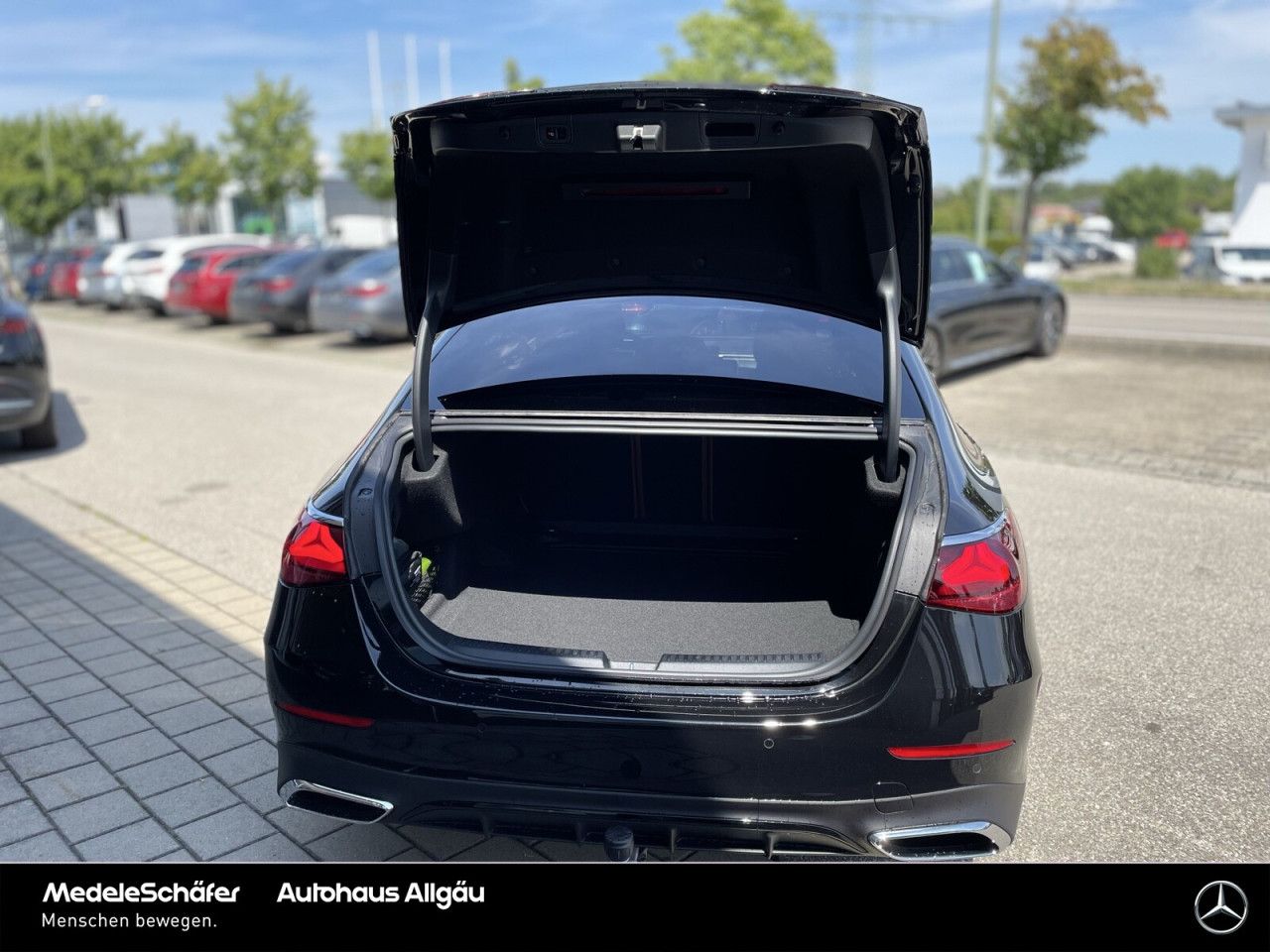 Mercedes-Benz E-Klasse – Bild 11