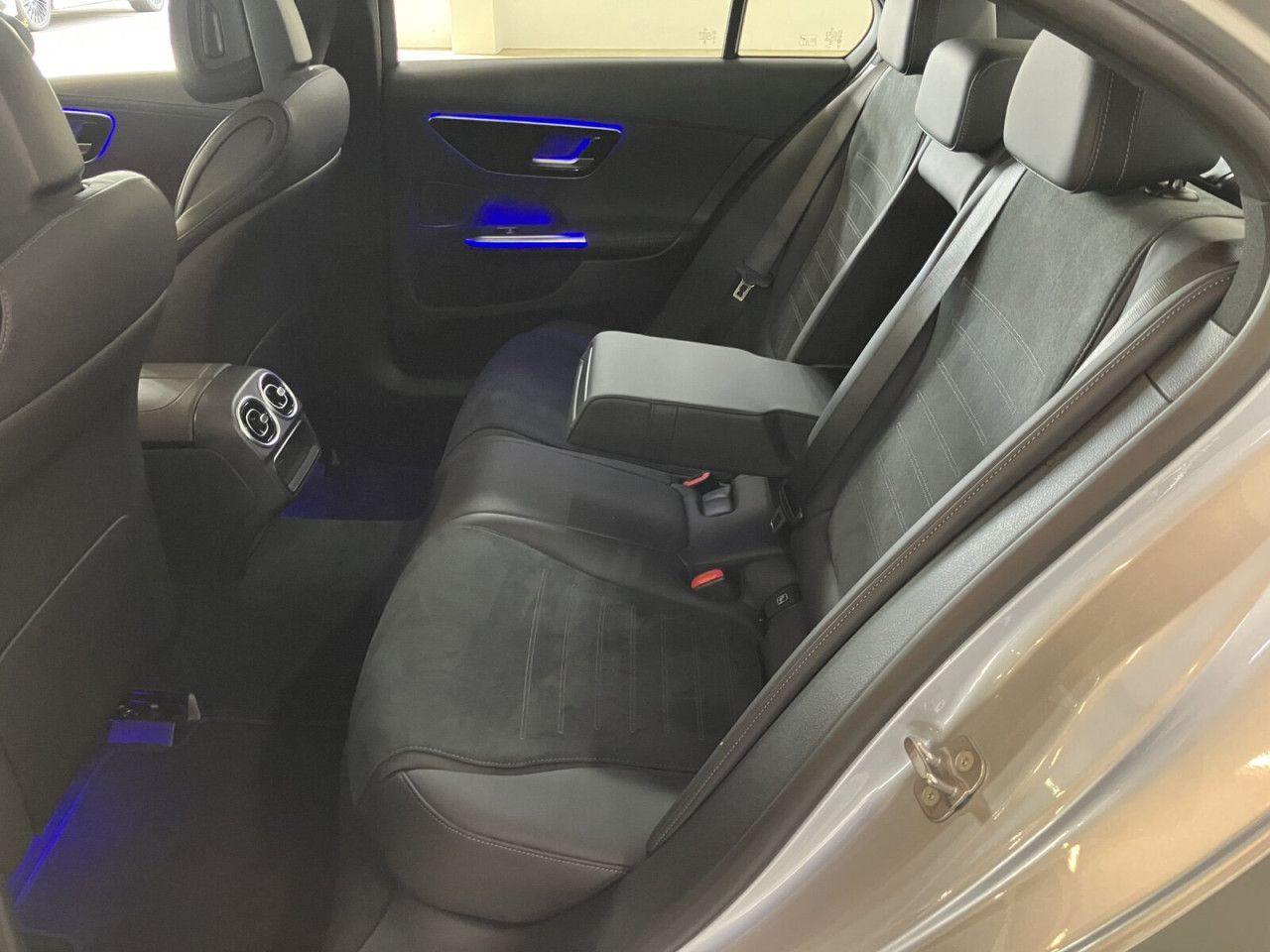 Mercedes-Benz C-Klasse – Bild 18