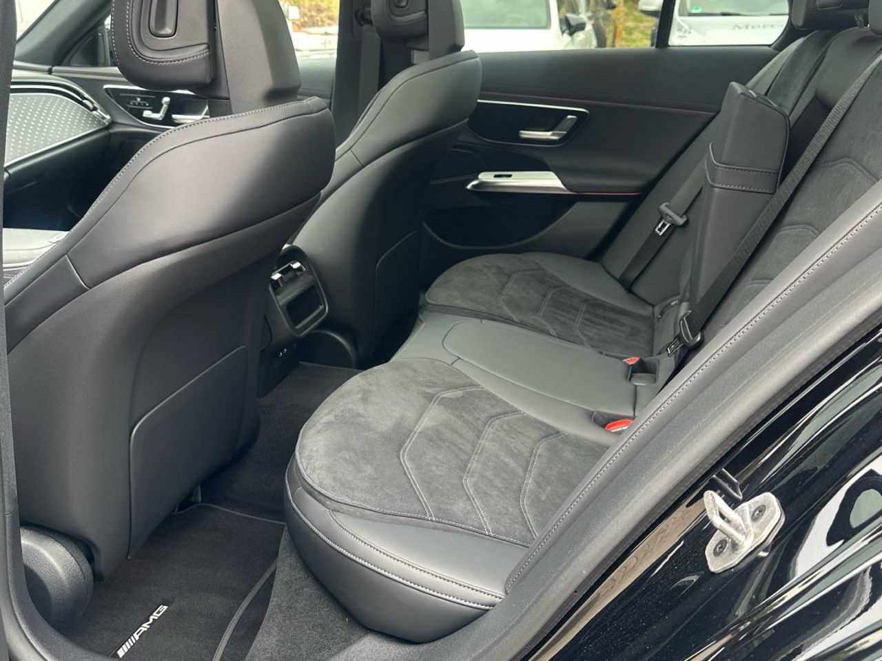 Mercedes-Benz E-Klasse – Bild 16