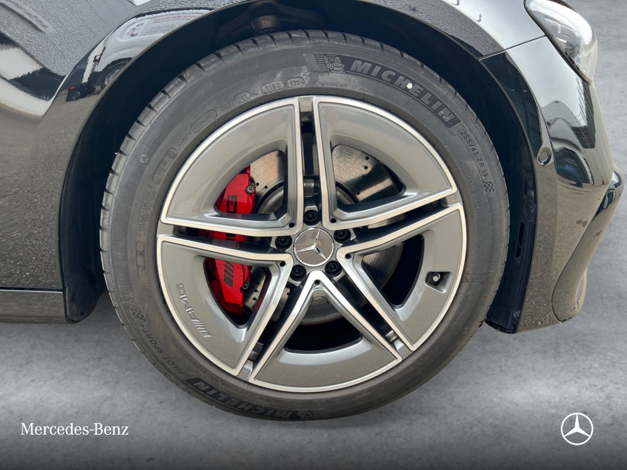 Mercedes-Benz E-Klasse – Bild 2