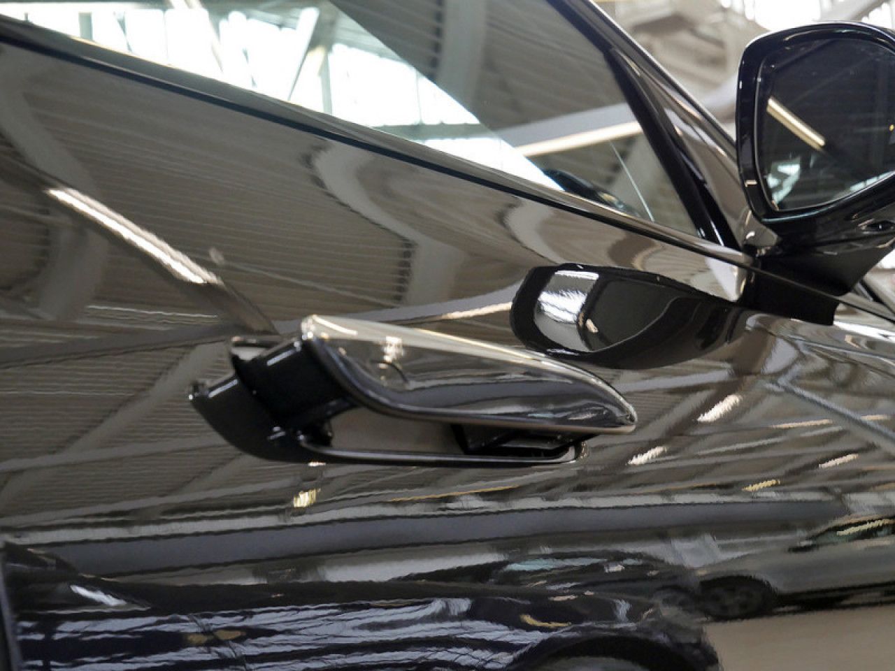 Mercedes-Benz E-Klasse – Bild 8