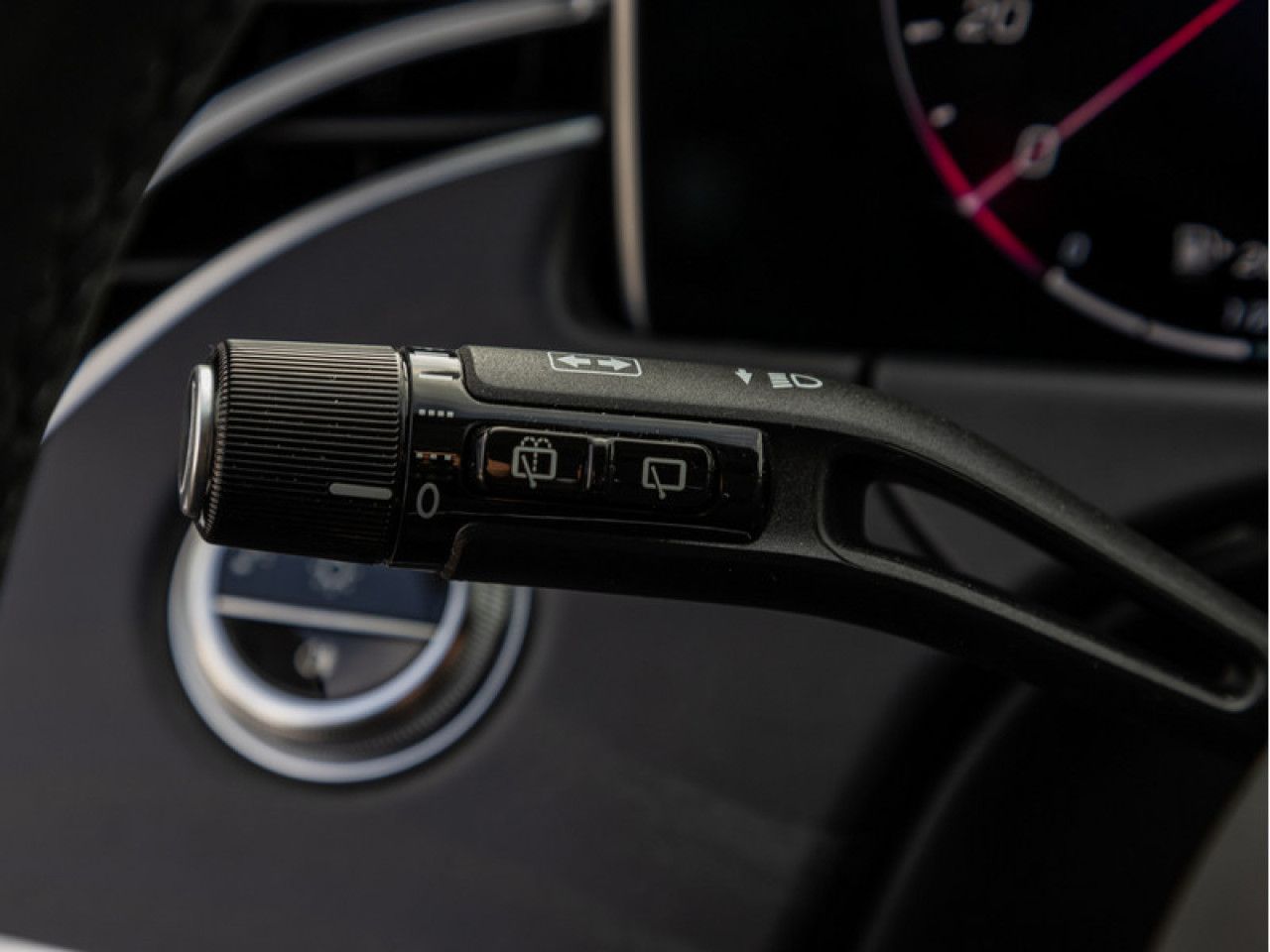 Mercedes-Benz E-Klasse – Bild 20