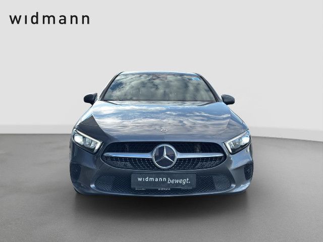 Mercedes-Benz A 220