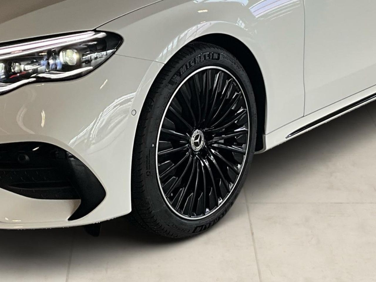 Mercedes-Benz E-Klasse – Bild 7