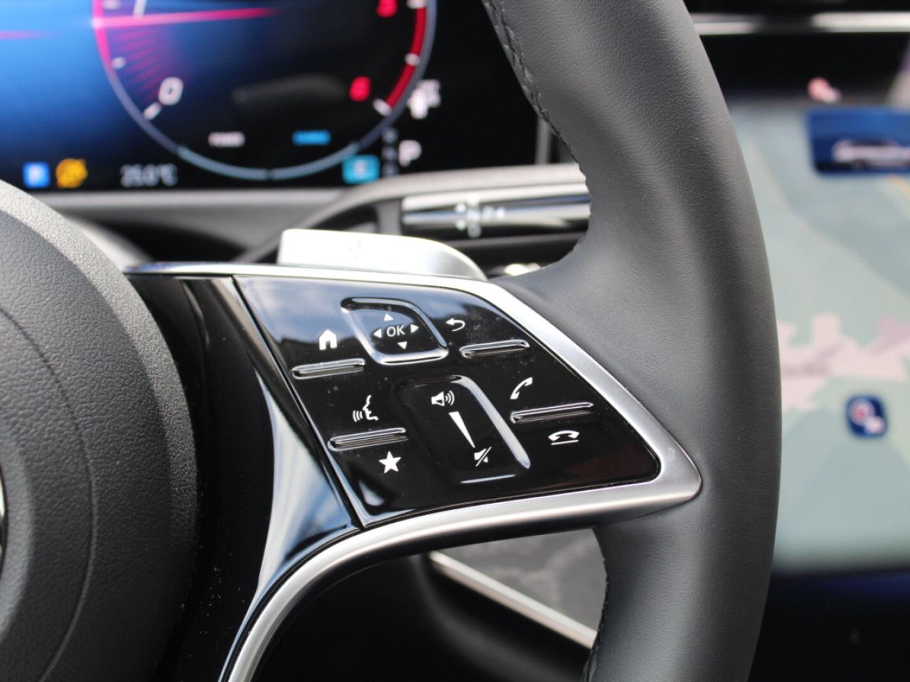 Mercedes-Benz E-Klasse – Bild 14